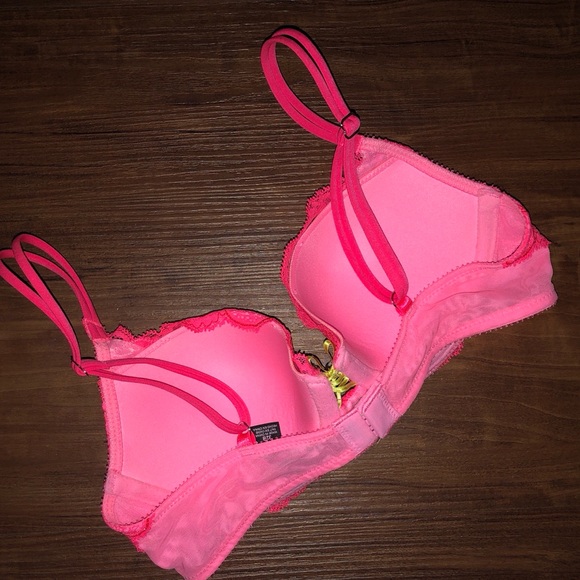 NWOT - Victoria’s Secret Balconette Bra - 32B - Picture 2 of 7